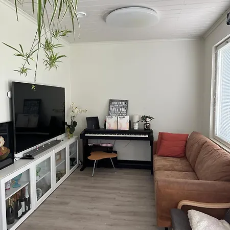 Villa 100m2 Moderni Paritalo Omalla Pihalla Helsingissa Helsinki